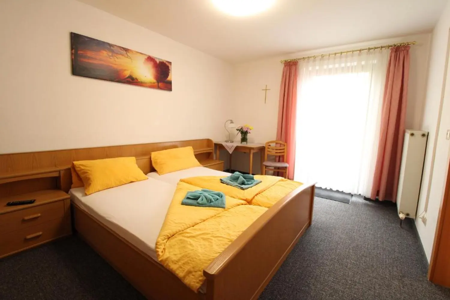 Zur Auszeit- Innenansicht eines Schlafzimmers